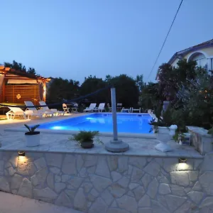 Lav Apartment Privlaka (Zadar)